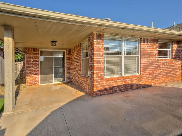 12276 SW 10th Street, Yukon, OK 73099