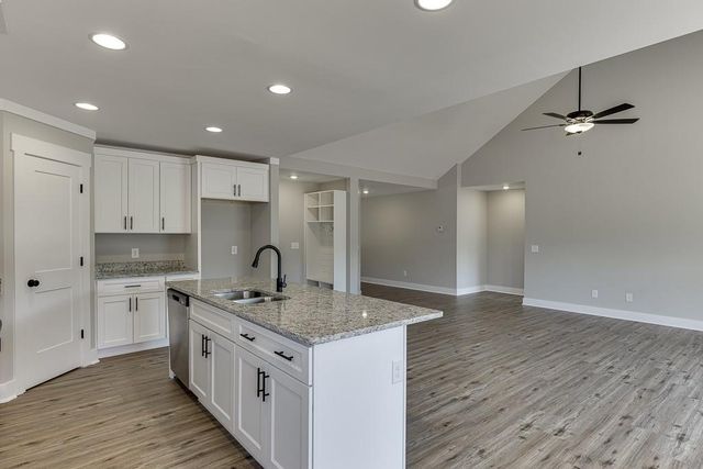 89 Creek Stone Drive, Hartwell, GA 30643