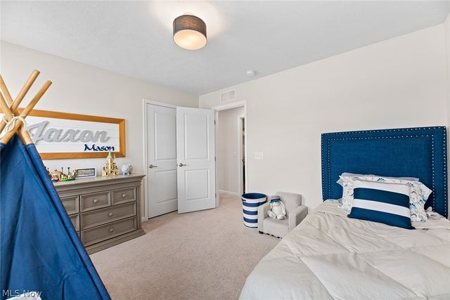 7181 Stonegate Circle NE, Canton, OH 44721