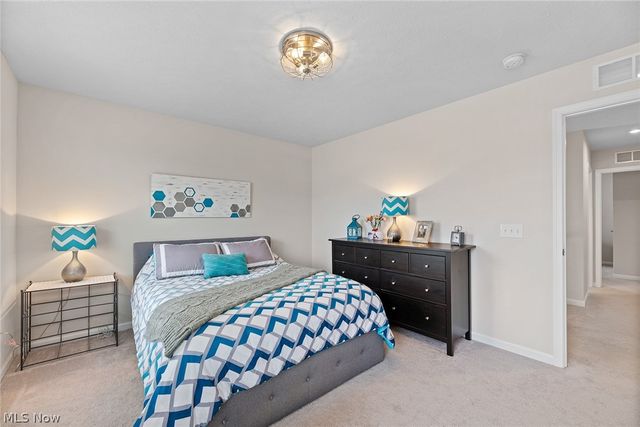 7181 Stonegate Circle NE, Canton, OH 44721