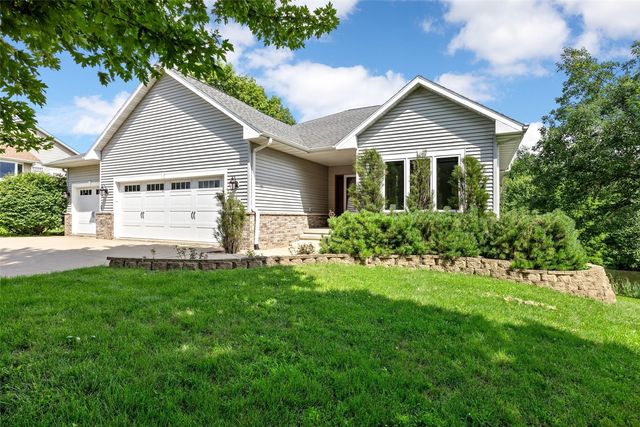 1280 Winchester Drive, Swisher, IA 52338