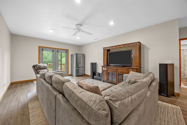 1280 Winchester Drive, Swisher, IA 52338