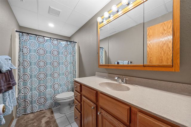 1280 Winchester Drive, Swisher, IA 52338