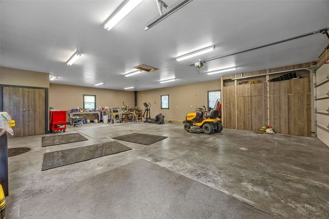 1280 Winchester Drive, Swisher, IA 52338