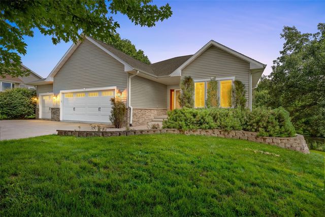 1280 Winchester Drive, Swisher, IA 52338