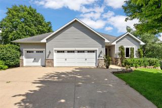 1280 Winchester Drive, Swisher, IA 52338