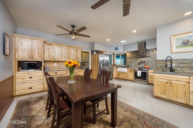 3270 N Sabino Vista Circle, Tucson, AZ 85750