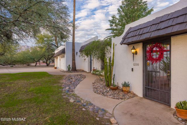 3270 N Sabino Vista Circle, Tucson, AZ 85750