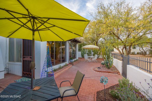 3270 N Sabino Vista Circle, Tucson, AZ 85750