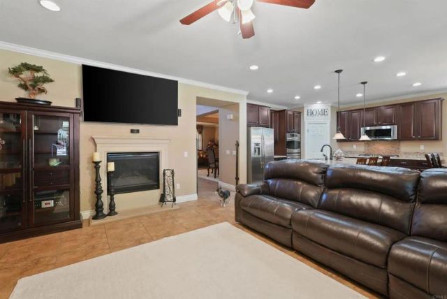 11285 Figtree Terrace Road, Corona, CA 92883