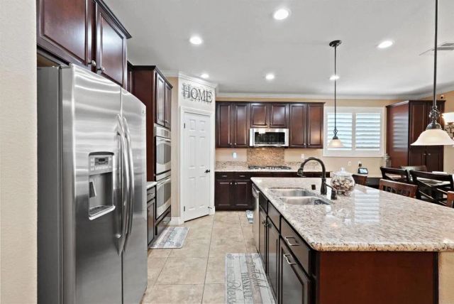 11285 Figtree Terrace Road, Corona, CA 92883