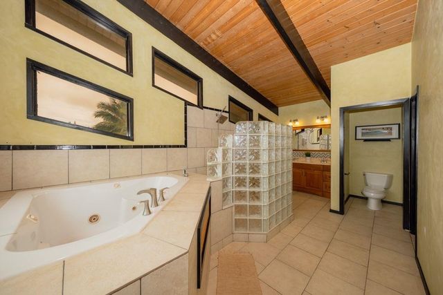 59 Door Of Faith Rd, Haiku, HI 96708