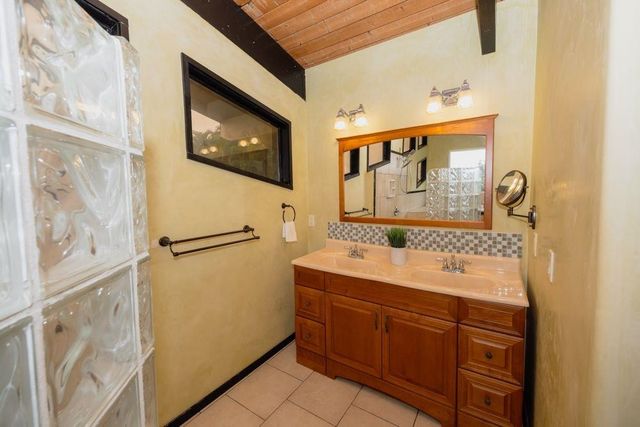 59 Door Of Faith Rd, Haiku, HI 96708