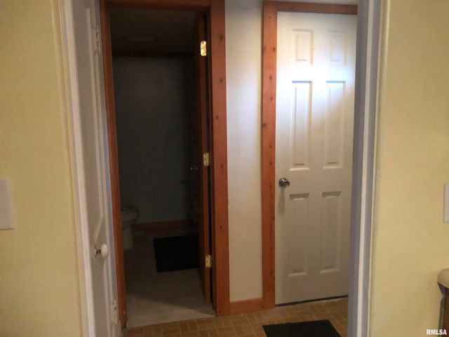 1805 E Keys Avenue, Springfield, IL 62702