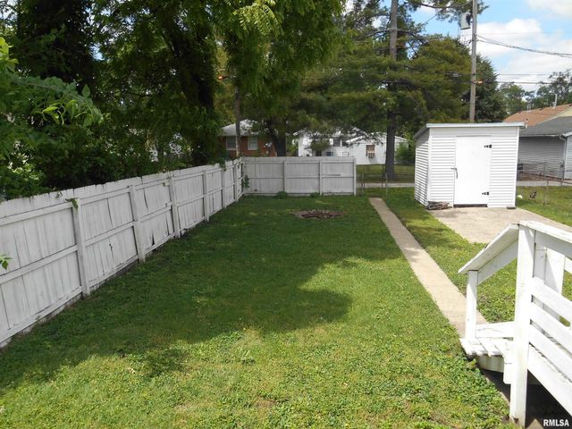 1805 E Keys Avenue, Springfield, IL 62702
