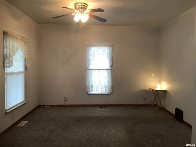 1805 E Keys Avenue, Springfield, IL 62702