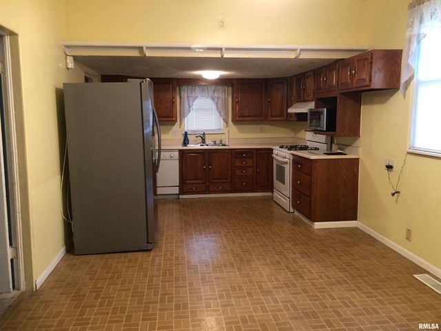1805 E Keys Avenue, Springfield, IL 62702