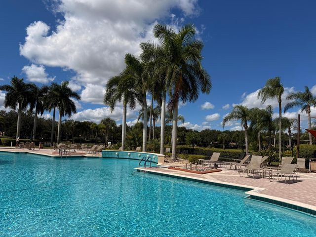 633 NW Whitfield Way, Port St. Lucie, Port St Lucie, FL 34986