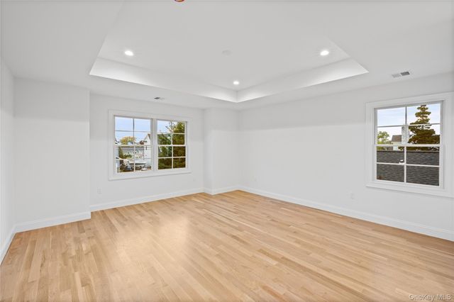 92 Biltmore Boulevard, Massapequa, NY 11758