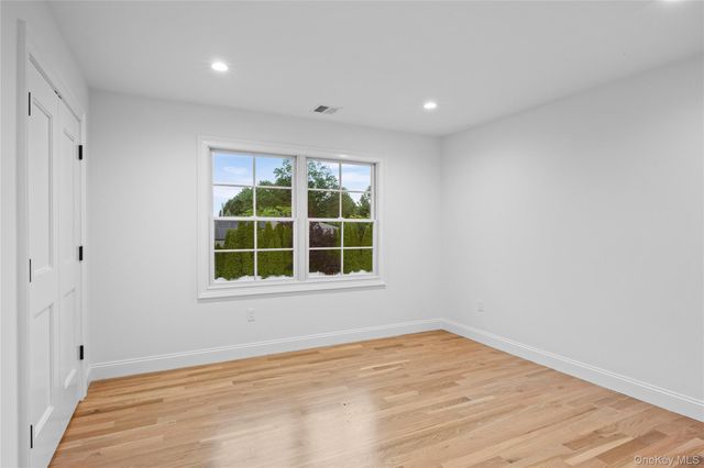 92 Biltmore Boulevard, Massapequa, NY 11758