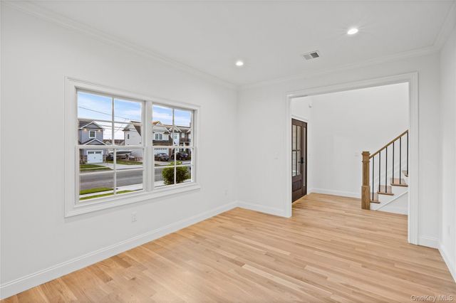 92 Biltmore Boulevard, Massapequa, NY 11758
