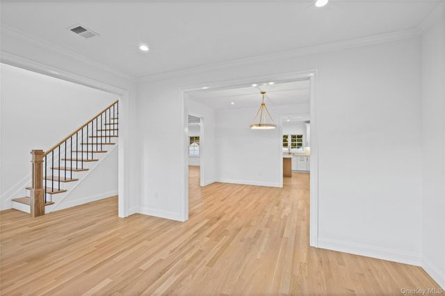 92 Biltmore Boulevard, Massapequa, NY 11758