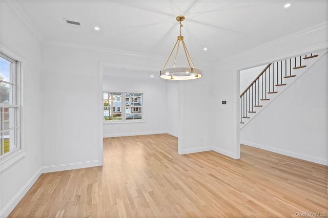 92 Biltmore Boulevard, Massapequa, NY 11758