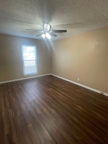 438 Roger Williams Ave, Nashville, TN 37207