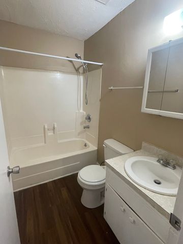 438 Roger Williams Ave, Nashville, TN 37207