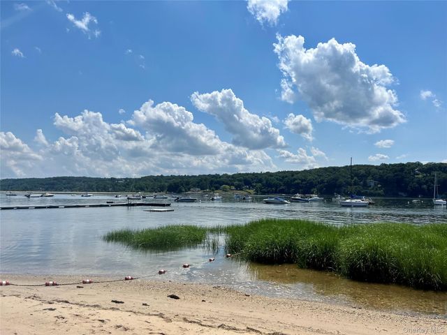 4 Kennedy Lane, Cold Spring Harbor, NY 11724