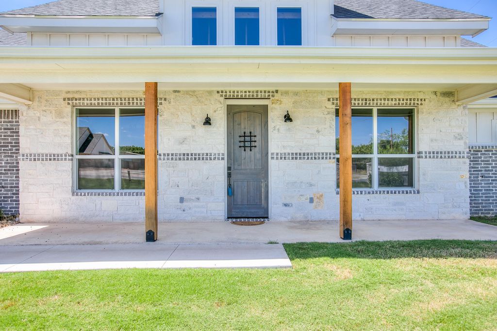 Image 4 of property listing at 203 Calypso Lane, San Angelo, TX 76905