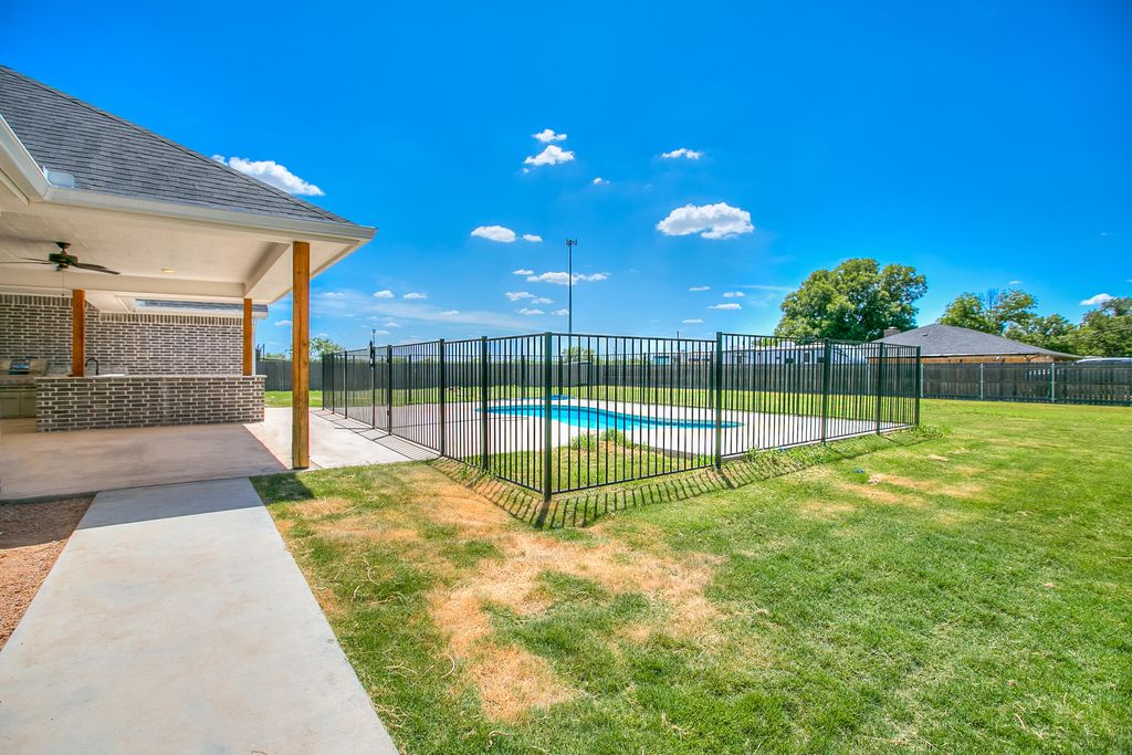 Image 49 of property listing at 203 Calypso Lane, San Angelo, TX 76905