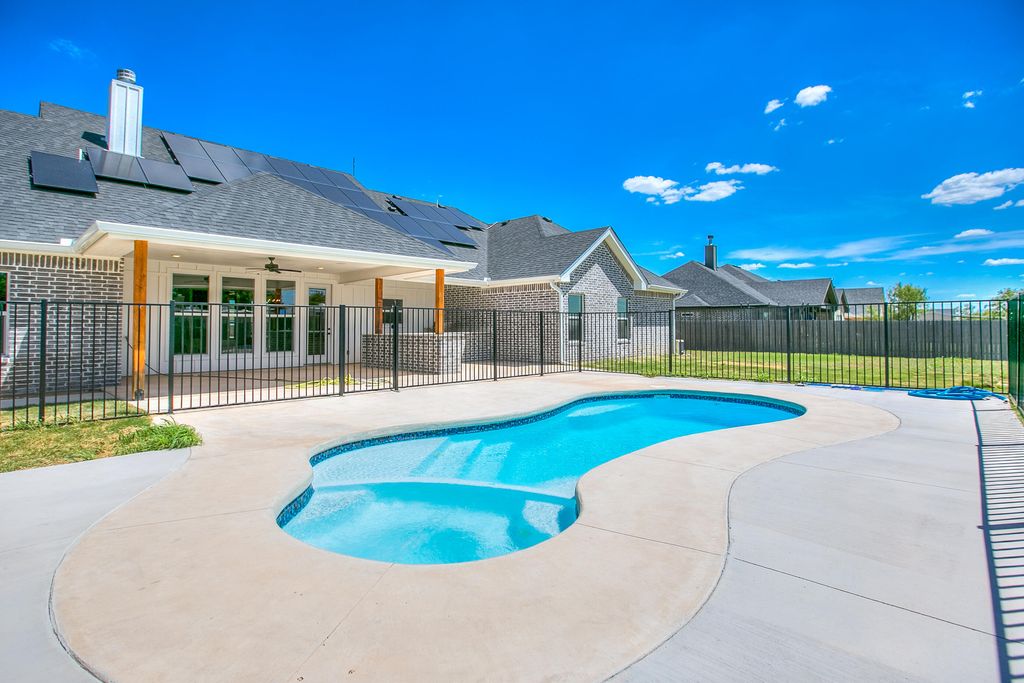 Image 50 of property listing at 203 Calypso Lane, San Angelo, TX 76905