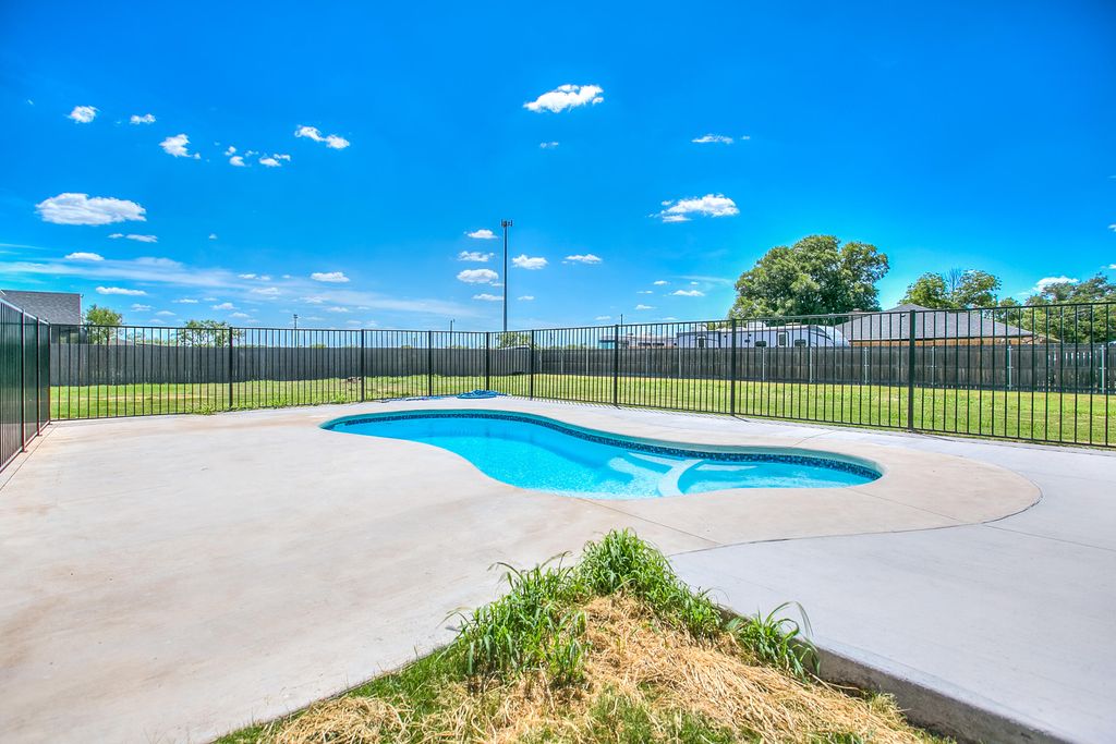 Image 51 of property listing at 203 Calypso Lane, San Angelo, TX 76905