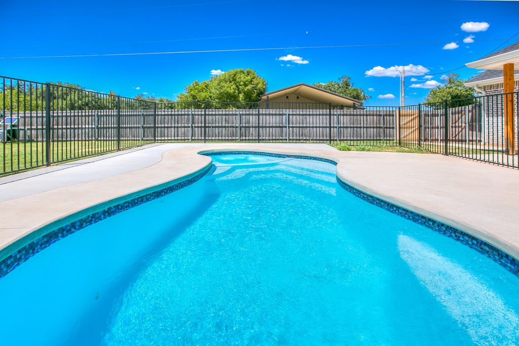 Image 52 of property listing at 203 Calypso Lane, San Angelo, TX 76905
