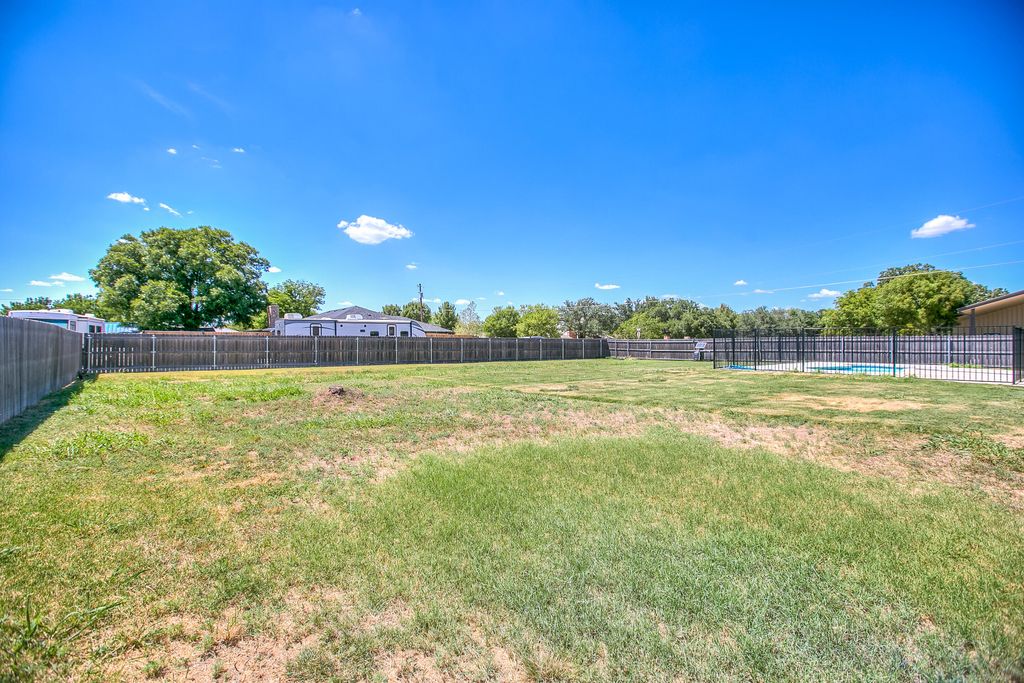 Image 54 of property listing at 203 Calypso Lane, San Angelo, TX 76905