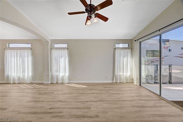 4327 Holleys Hill Street, Las Vegas, NV 89129