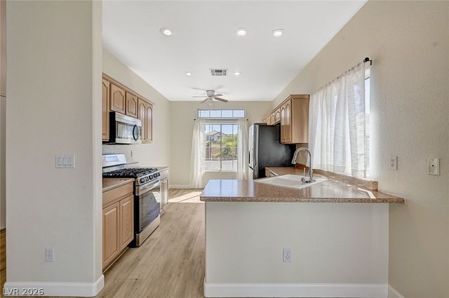 4327 Holleys Hill Street, Las Vegas, NV 89129