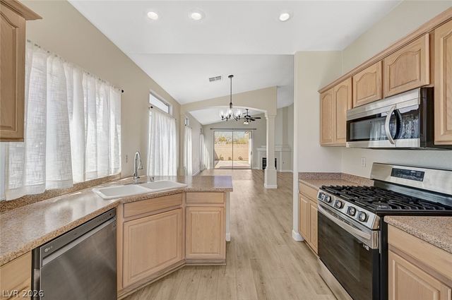 4327 Holleys Hill Street, Las Vegas, NV 89129