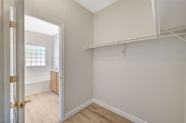 4327 Holleys Hill Street, Las Vegas, NV 89129