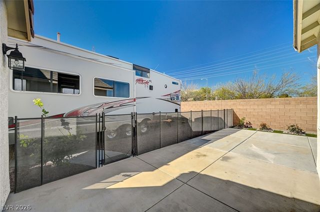 4327 Holleys Hill Street, Las Vegas, NV 89129