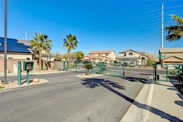 4327 Holleys Hill Street, Las Vegas, NV 89129