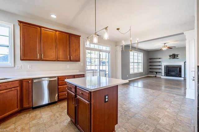 2404 Brush Creek LN, Virginia Beach, VA 23454