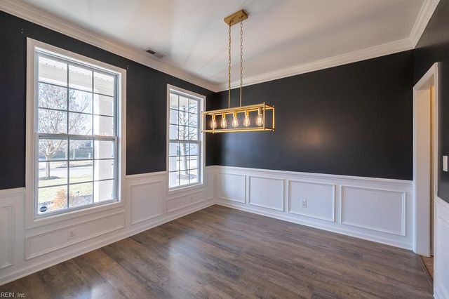 2404 Brush Creek LN, Virginia Beach, VA 23454