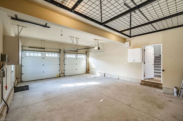 2404 Brush Creek LN, Virginia Beach, VA 23454