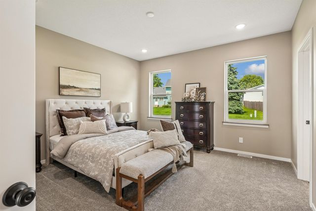 134 Sunbird Court, Waterloo, IA 50701