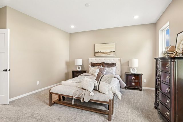 134 Sunbird Court, Waterloo, IA 50701