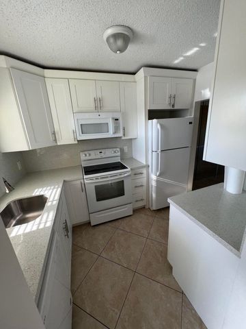 9949 Sandalfoot Boulevard Apt 514, Boca Raton, FL 33428