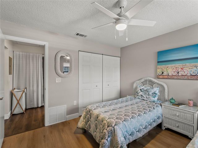 929 CAPRI ISLES BOULEVARD 27, Venice, FL 34292