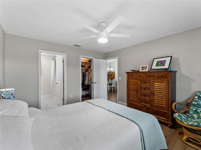 929 CAPRI ISLES BOULEVARD 27, Venice, FL 34292